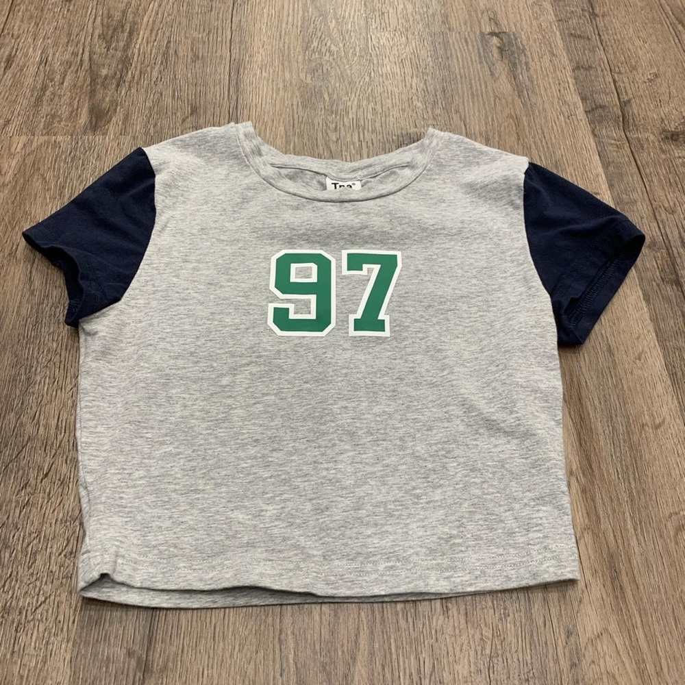 ARITZIA TNA CROPPED SHORT SLEEVE T-SHIRT, SIZE XS, LIKE NEW!